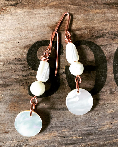 Dangle Earrings in White
