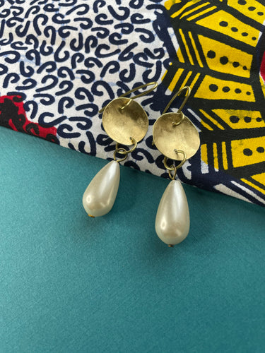 Simple Hammered Brass Earring with a Pearl